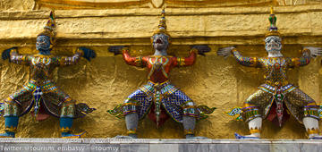Gold for a Statue - Travel souvenir by Toumsy