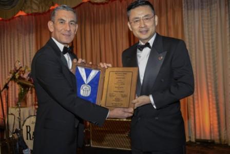 HNA Group CEO Honored with 2017 Calvary Medal for Distinguished Leadership