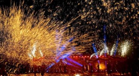 Chongqiong's Tongliang stages thrilling fire dragon dance in Taiwan to celebrate Lantern Festival
