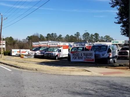Adaptive Reuse of Athens Plaza: U-Haul to Offer Self-Storage to UGA Students