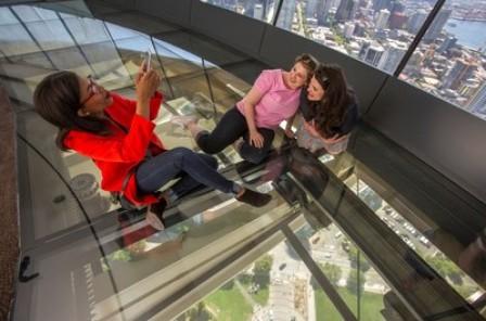 Seattle's Space Needle Debuts Dramatic 360-Degree 
