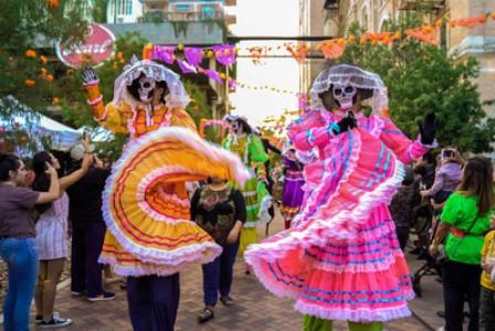 San Antonio Celebrates Dia de Los Muertos    Like No Other City in the U.S.
