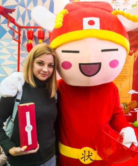 Sound of Bobing Game in a Moscow Shopping Mall: Mid-Autumn Festival Folks Helped Xiamen Attract Overseas Tourists