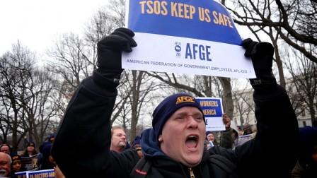 Congressional Response to Airport Wait Times Falls Far Short, TSA Union Says