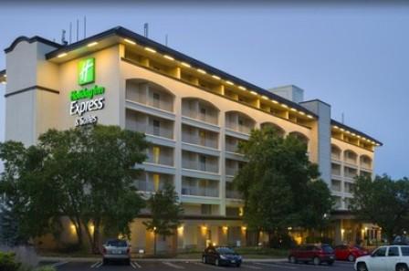 Ashwin Pandya, Ayer Capital Advisors and the Wankawala Organization Acquired a 155-Room Holiday Inn Express & Suites (The 