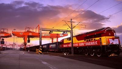 Le Sichuan, destination touristique incontournable à l'allure du train de marchandises Chengdu-Europe nouvellement lancé sous le thème de pandas