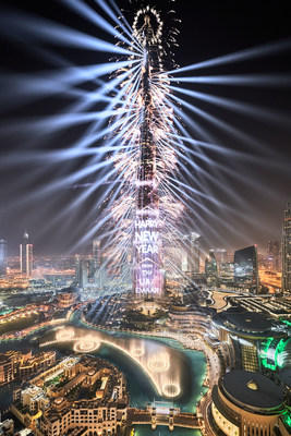 Die Innenstadt von Dubai bereitet sich auf ein unvergessliches Neujahrsspektakel vor