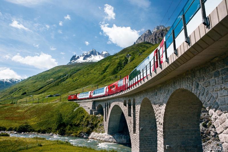 Save On Switzerland: Discounts On Swiss Travel Passes And Luggage Services